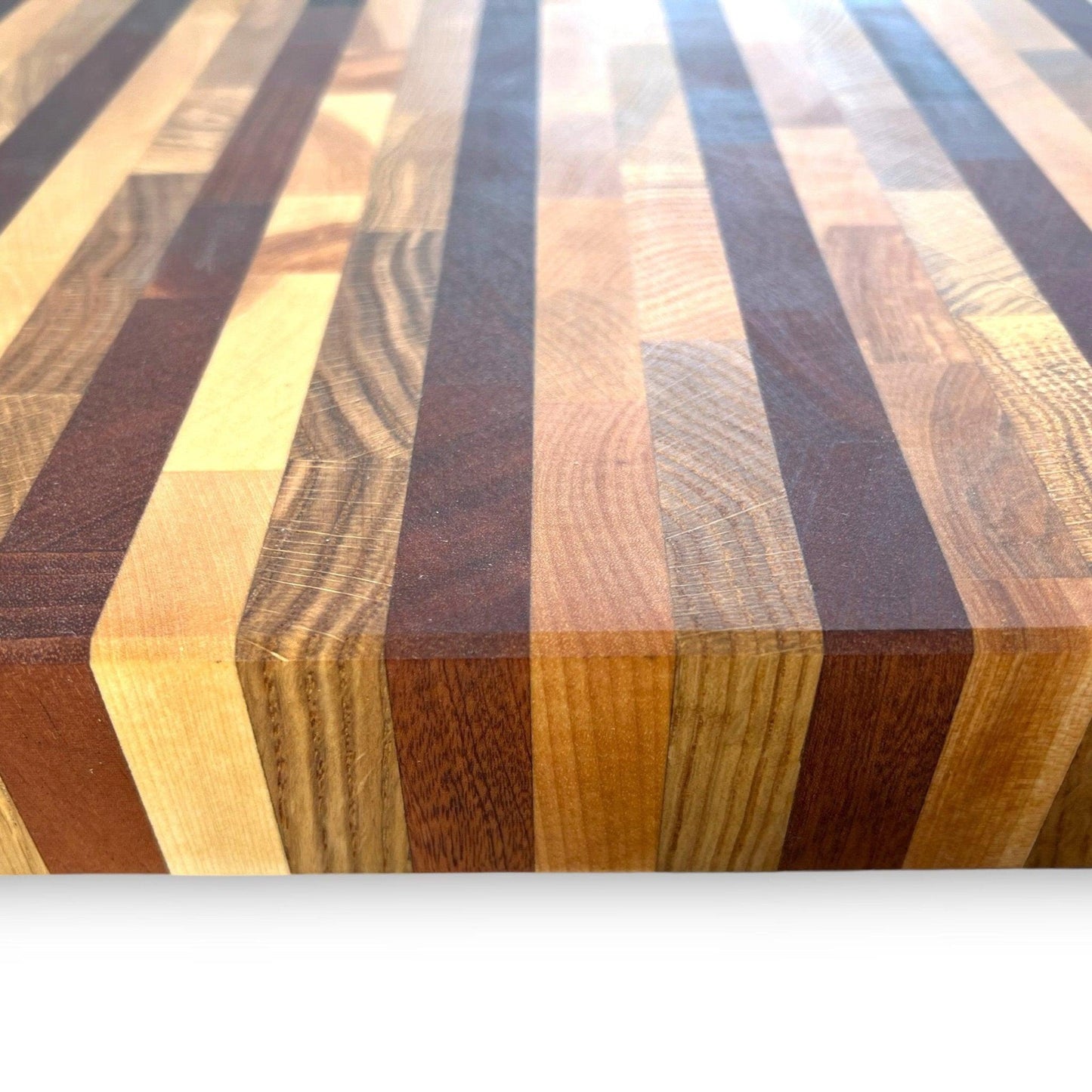Rectangular mixed standing wood cutting board with 2'' pattern - BOISWOOD