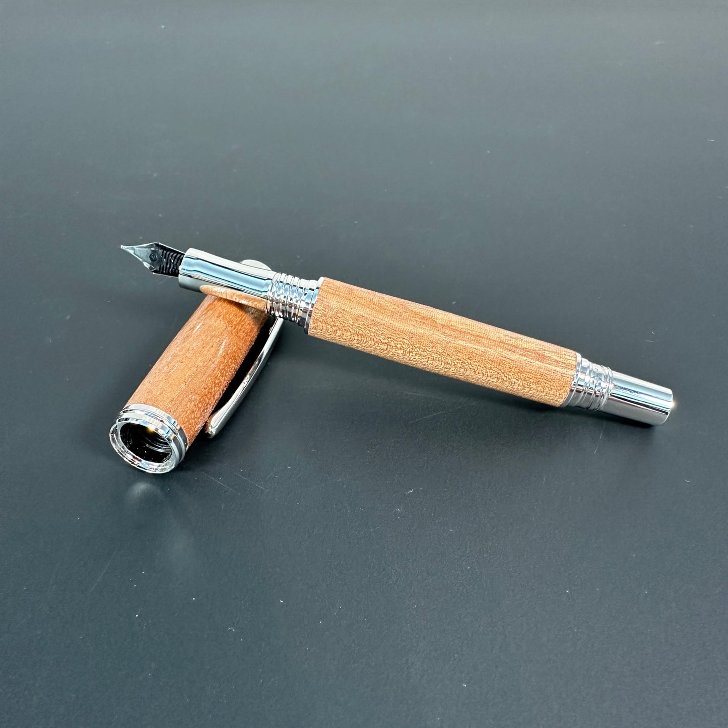 Mahogany Wooden Fountain Pen Rhodium metallic finish - BOISWOOD