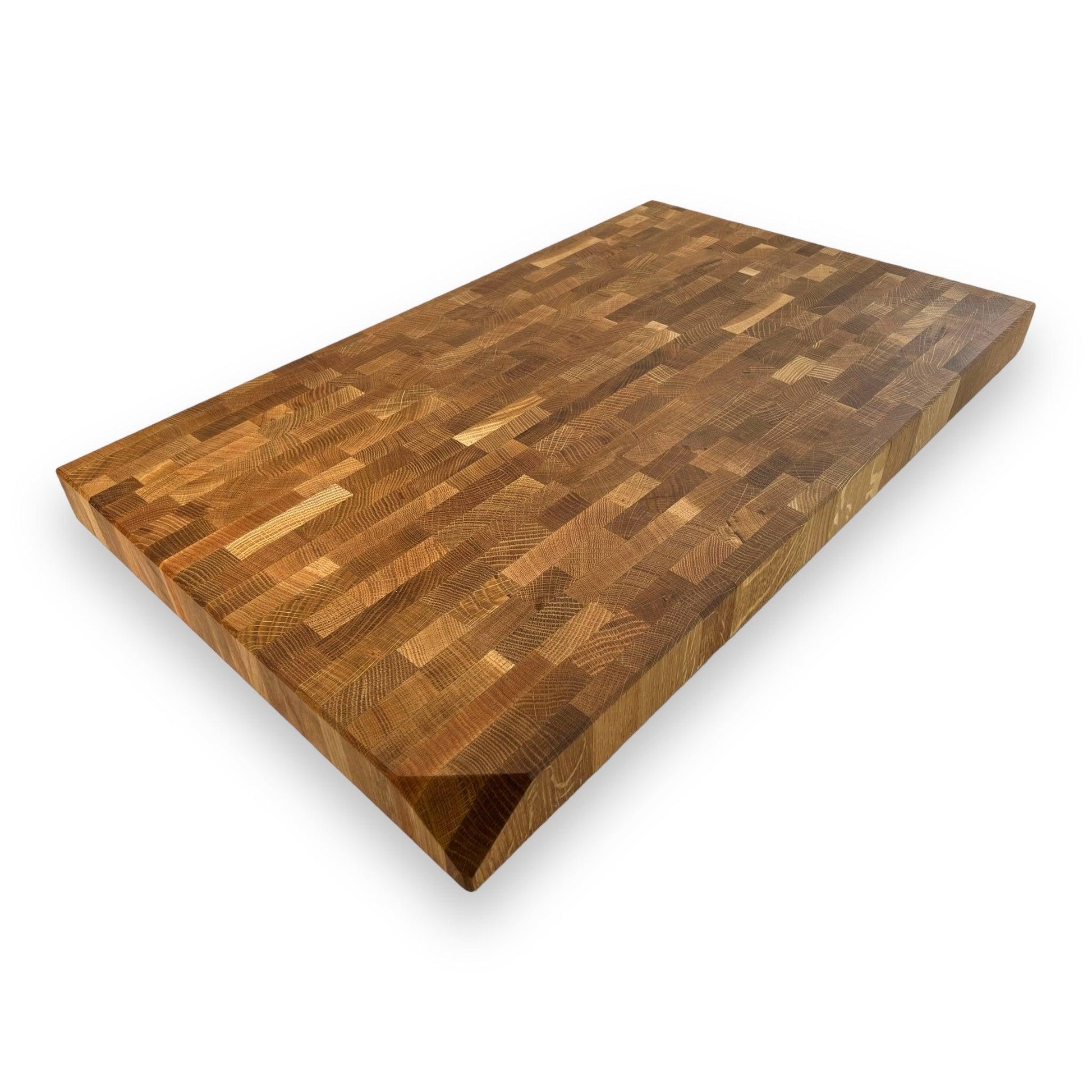 Cutting board with 2" angled corner in White Oak - BOISWOOD